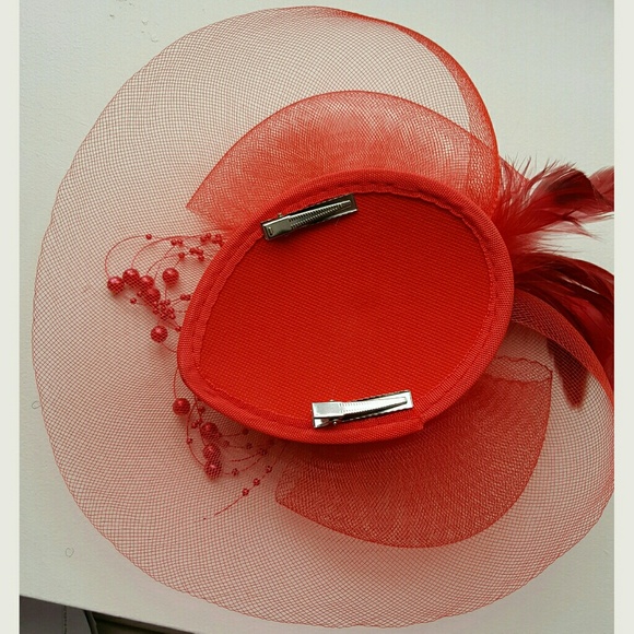 -Sold- Red Fascinator - Picture 2 of 2