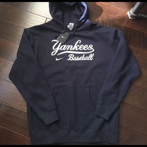 Men's Nike pullover hoodie