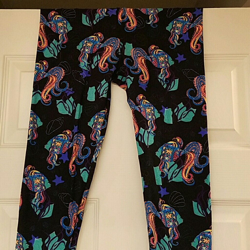 SOLD MAJOR UNICORN LULAROE LEGGINGS