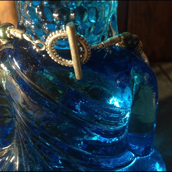 Bracelet and necklace. Final Sale - Picture 4 of 4