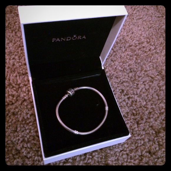 ‼️SOLD‼️Pandora bracelet - Picture 1 of 4