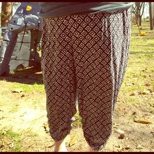 Patterned pull on pants