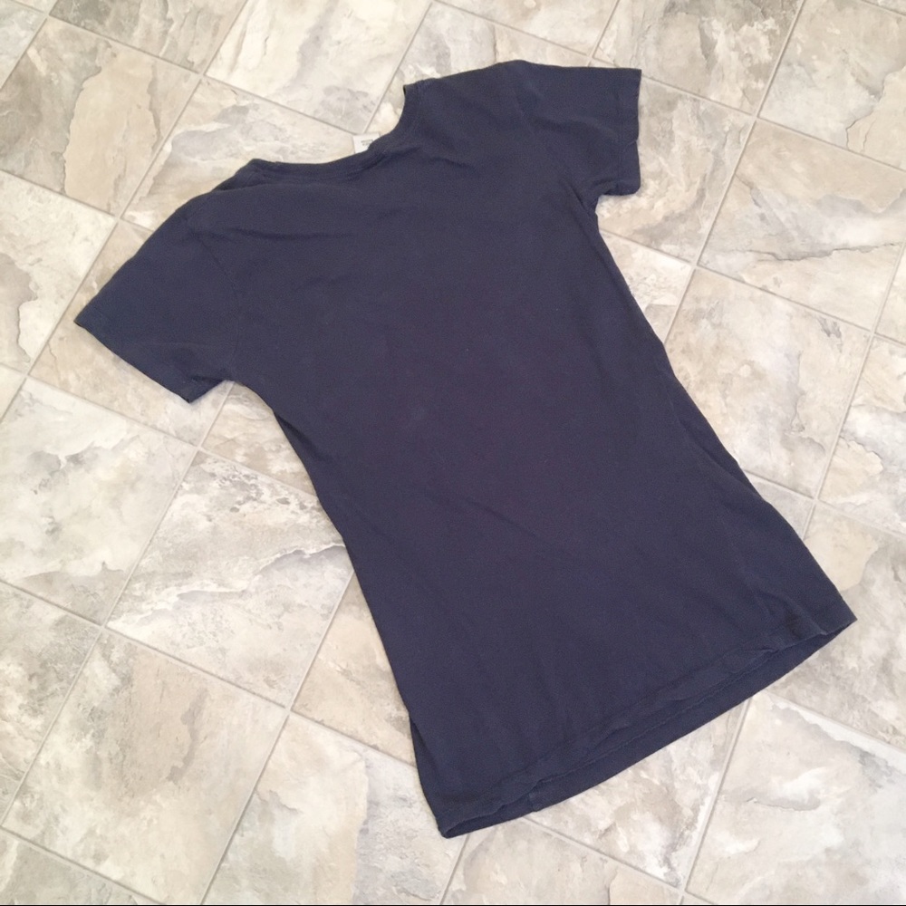 NAVY Tee - Picture 2 of 6