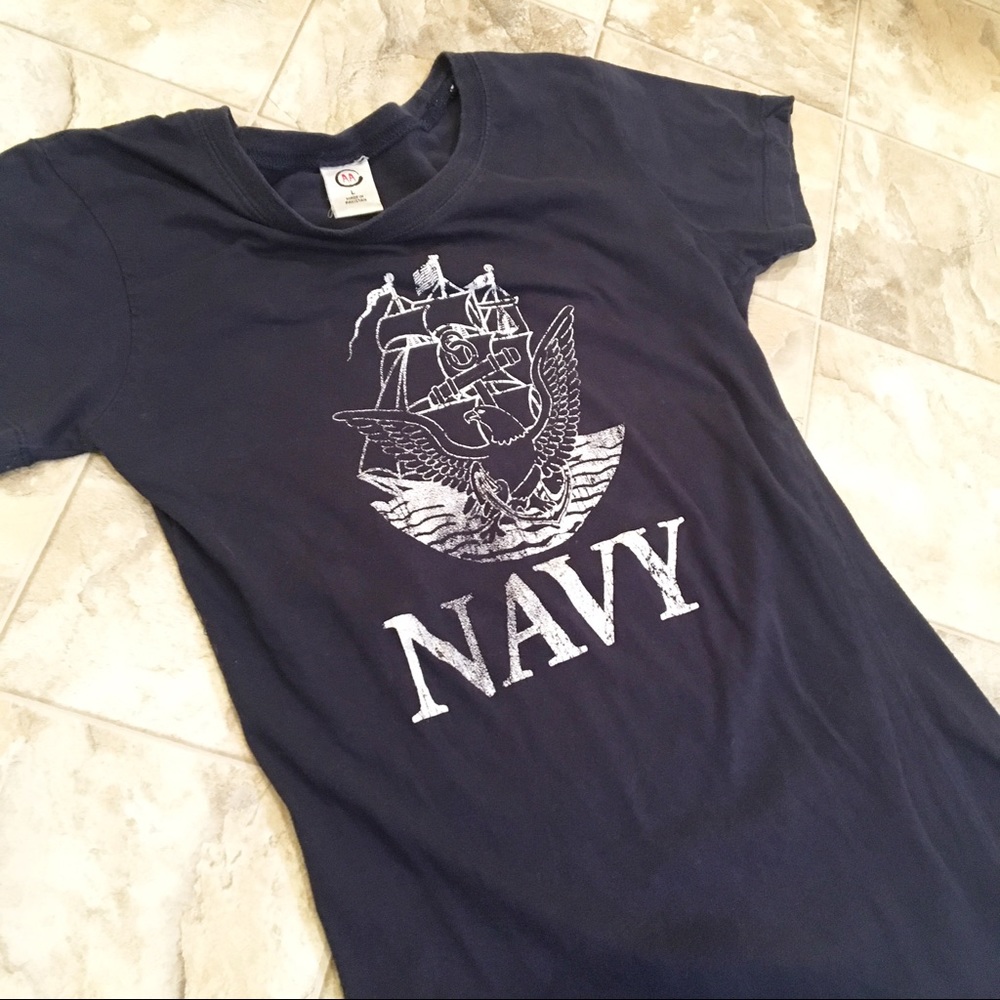 NAVY Tee - Picture 3 of 6