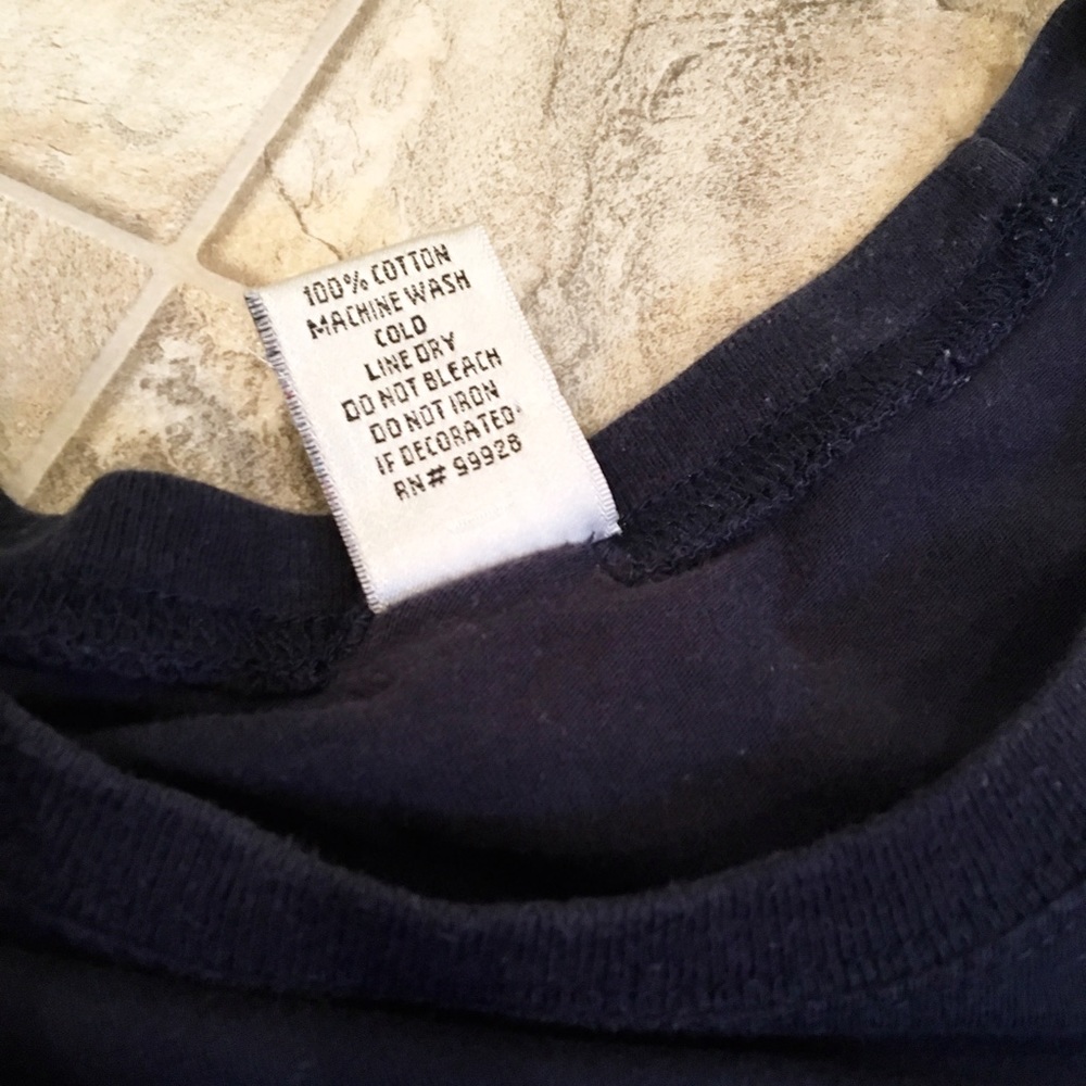 NAVY Tee - Picture 5 of 6
