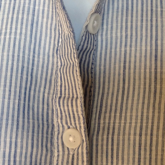 🍃💕Striped Twist Hem Button Down Shirt - Picture 5 of 6