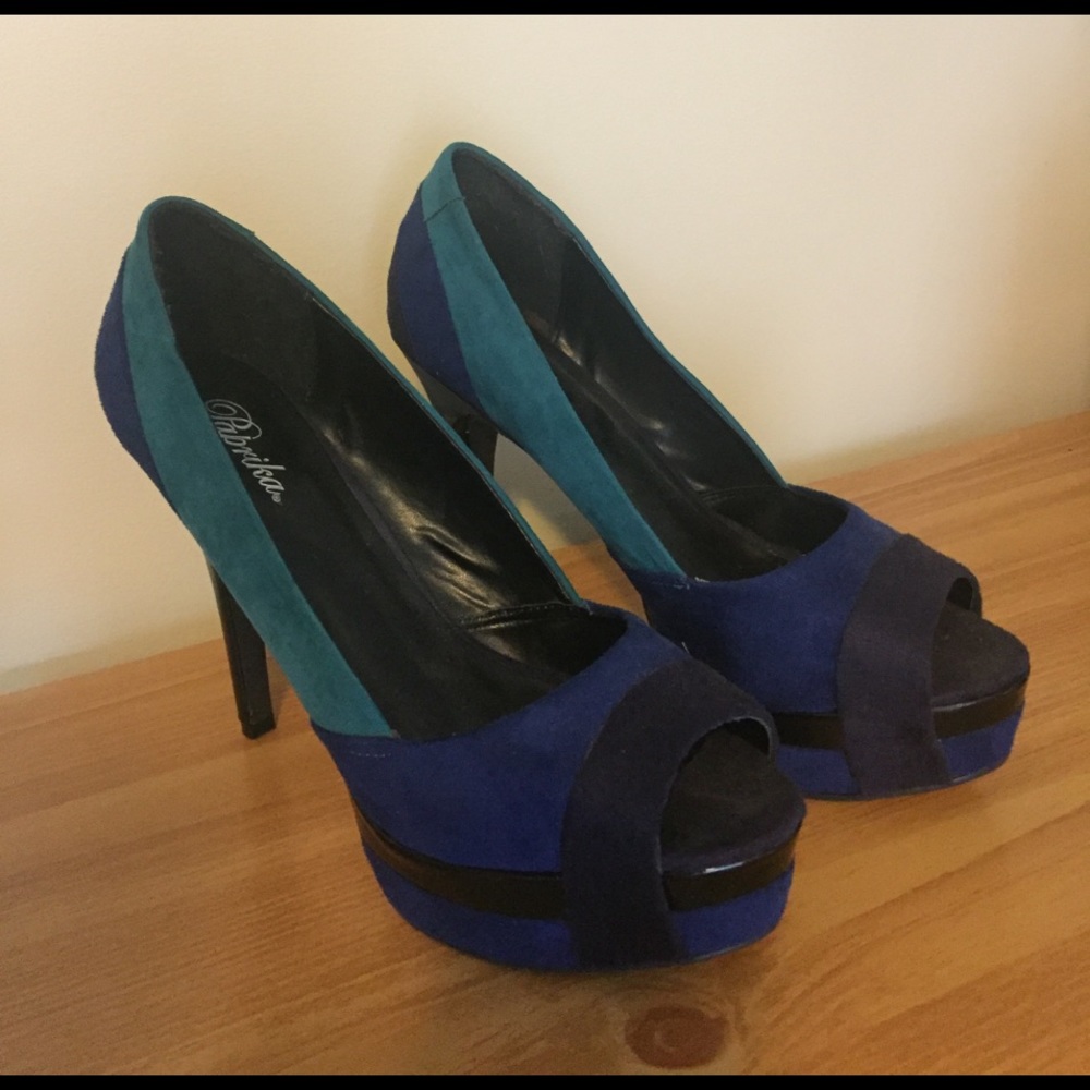 Peep toe heels