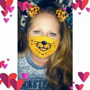 Meet your Posher, Dana