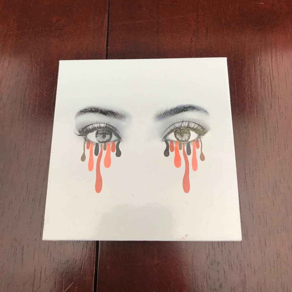 Kylie Bronze Palette