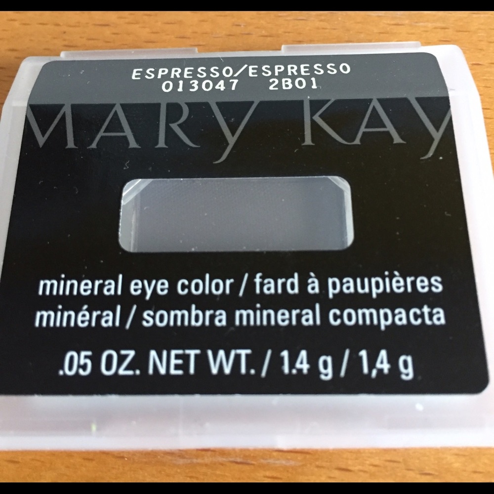 Mineral Eye Color   Color:  Espresso