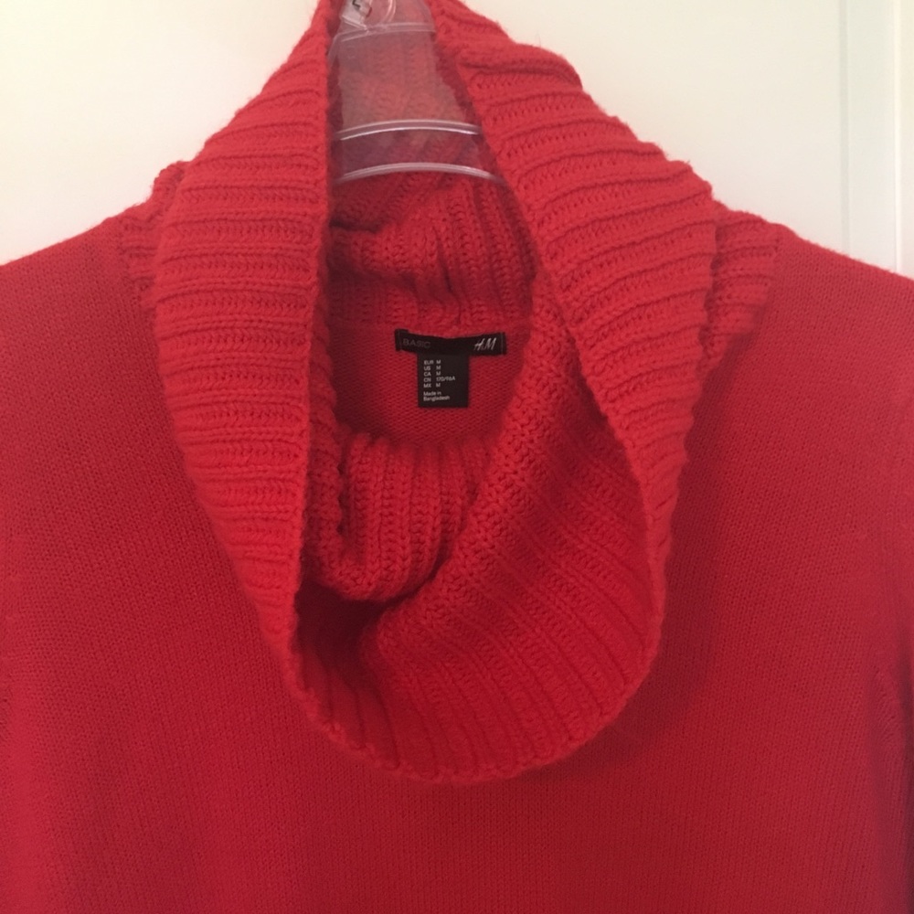 H&M sweater - Picture 2 of 4
