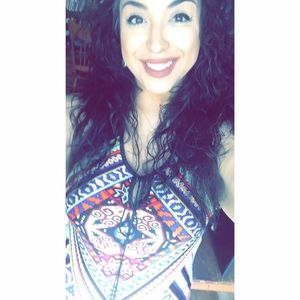 Meet your Posher, Vanessa