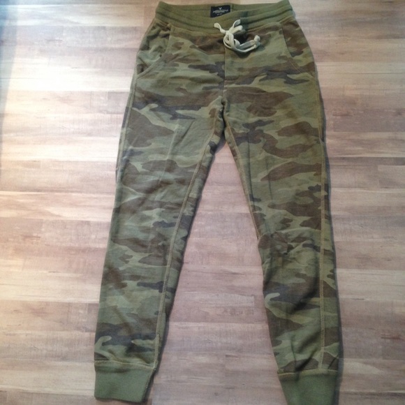 american eagle camo joggers