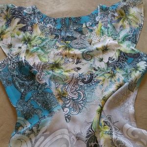 Floral blouse, capped sleeves, sparkles