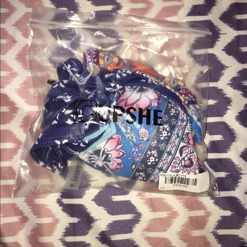 CUPSHE reversible bikini size M.
