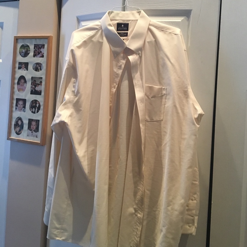 Men's dress shirt