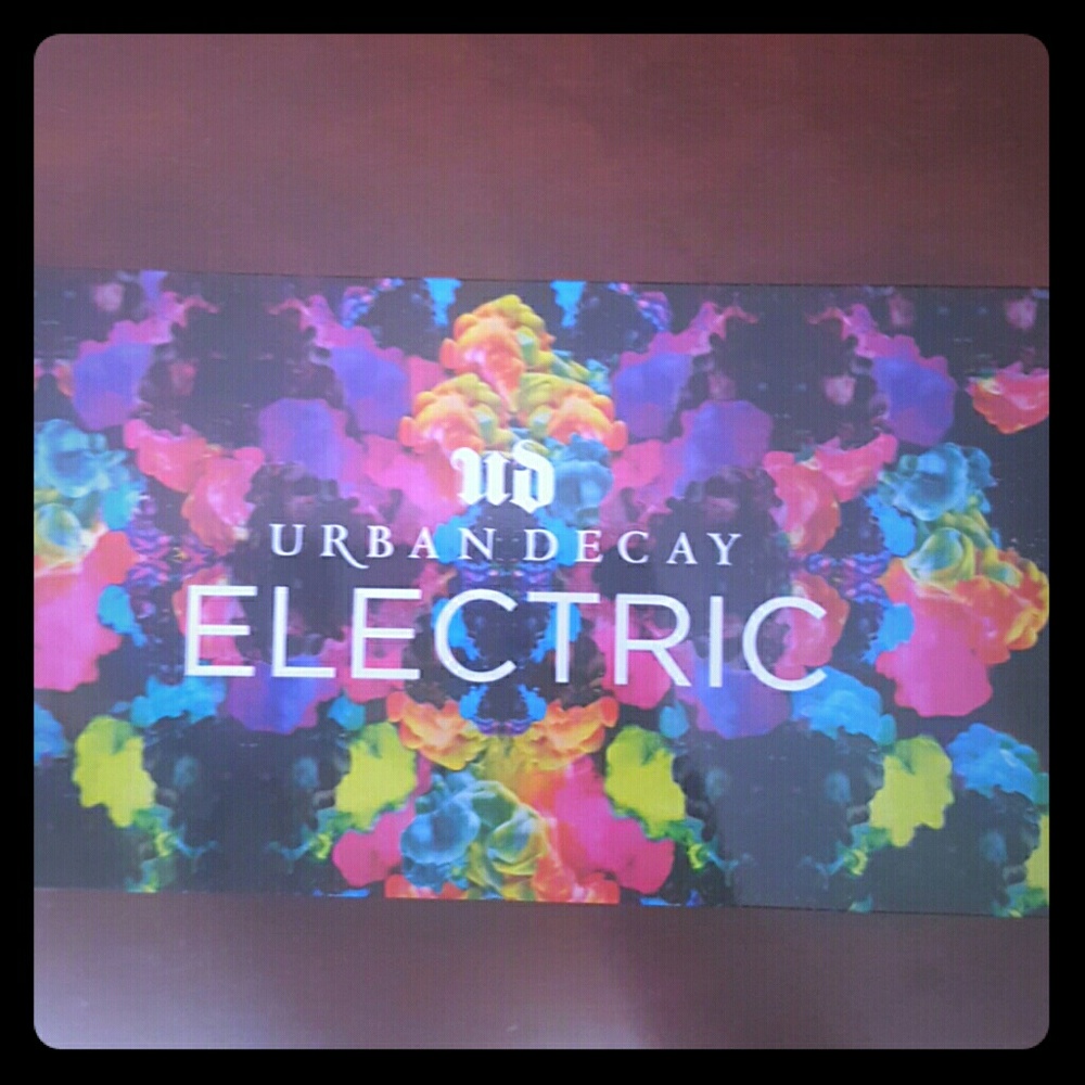 Urban Decay Electric Palette