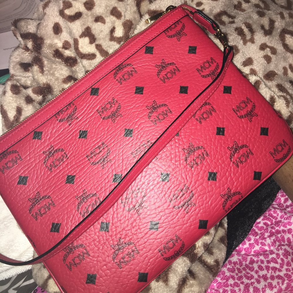 MCM POUCH