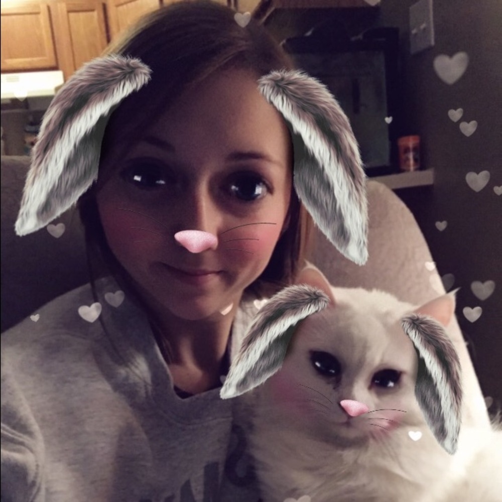 Meet your Posher, Hannah