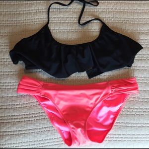 Victoria's Secret black ruffle bikini top size L