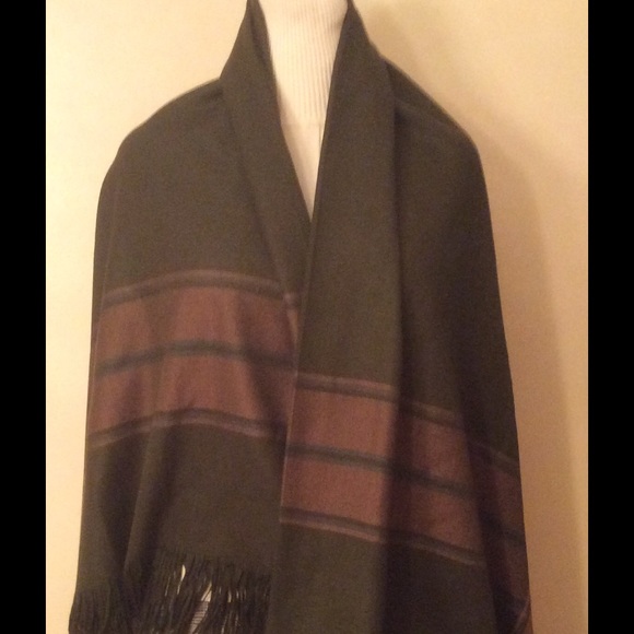 Scarf - Picture 3 of 4