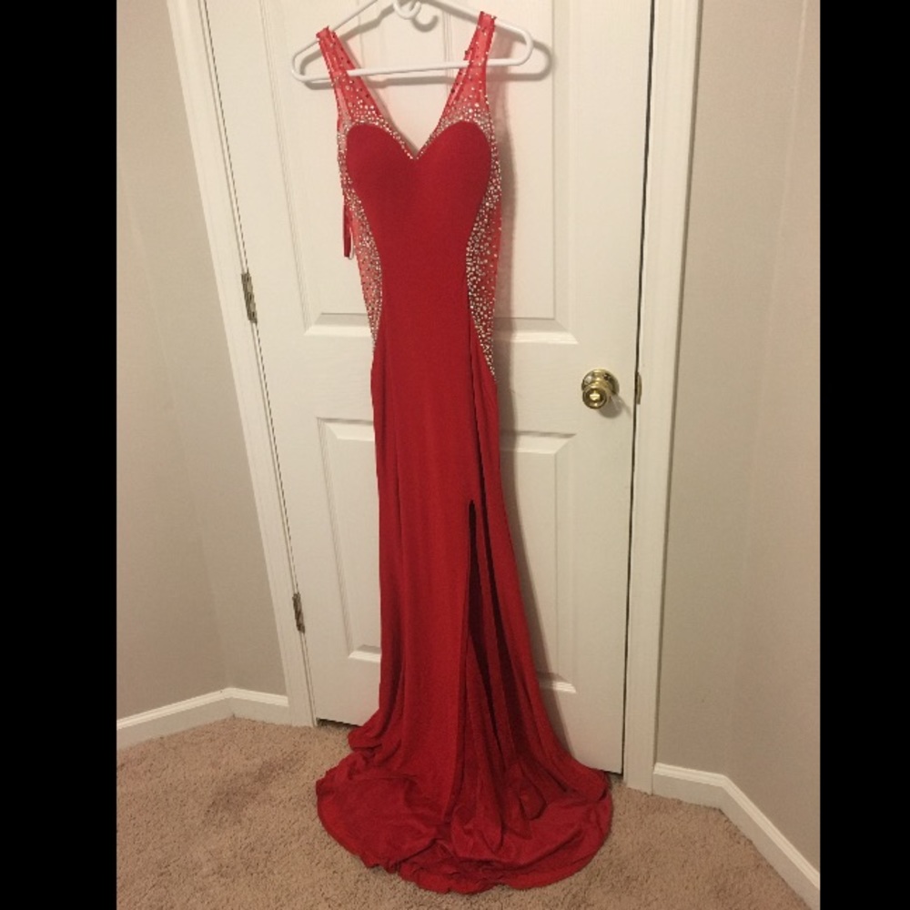 Prom dress - Picture 6 of 8