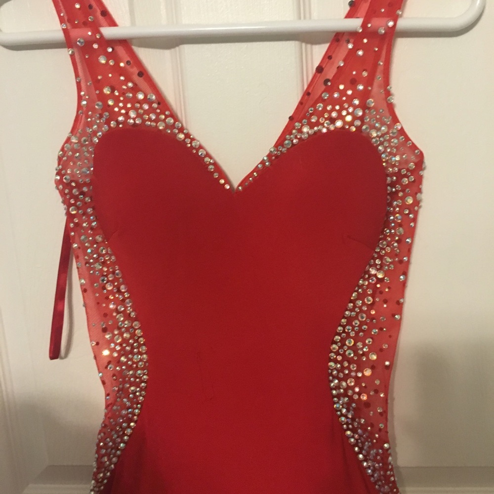 Prom dress - Picture 5 of 8