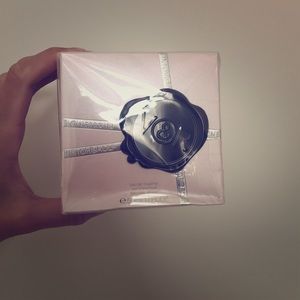Viktor & Rolf Flowerbomb