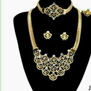 Gold plated jewelry set