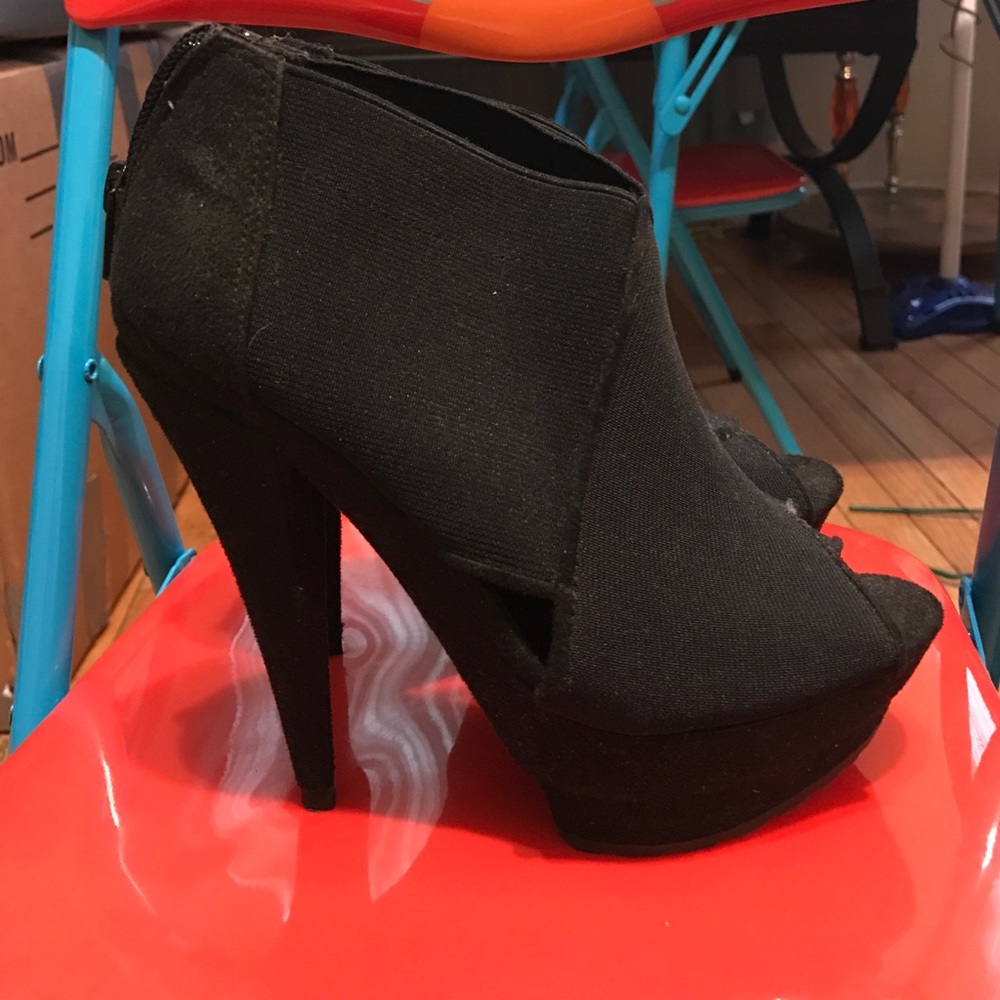 New Jessica Simpson Open Toe Pumps