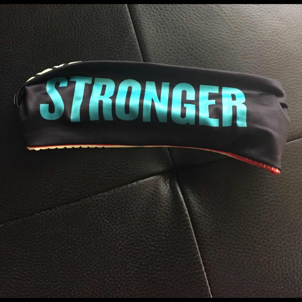 Reversible headband - Picture 2 of 2