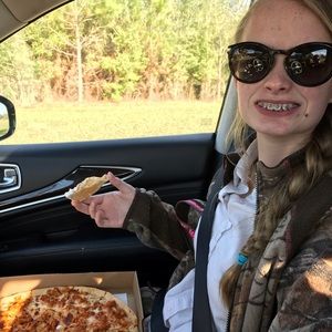 Meet your Posher, Melanie