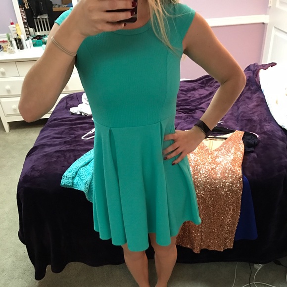 Cocktail dress - Picture 3 of 4