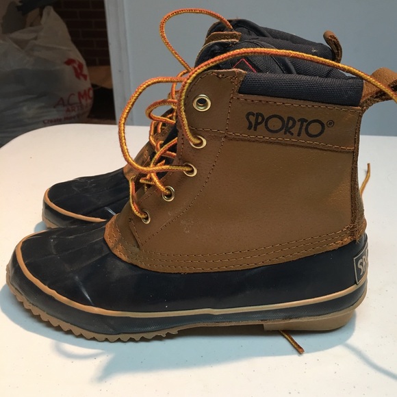 Shoes - Women's winter boots. Size 6