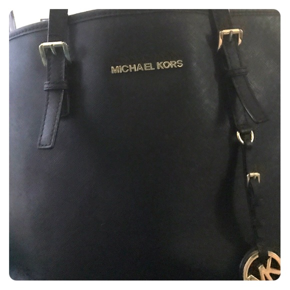 Michael Kors Purse - Picture 1 of 3