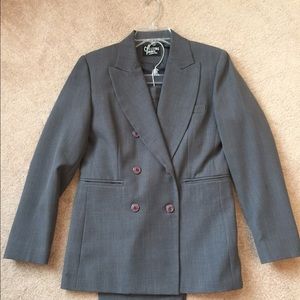 Double breasted 2 pc gray suit, jacket & trousers