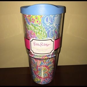 Lilly Pulitzer 24 oz. tumbler