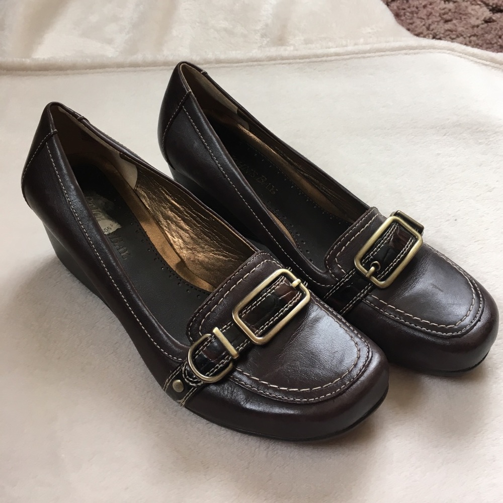 St. John's bay wedged loafers