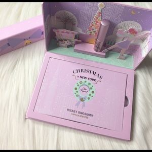 Too Faced Makeup - Too Faced L.E Christmas in NY Merry Macarons Too Faced Makeup - Too Faced L.E Christmas in NY Merry Macarons