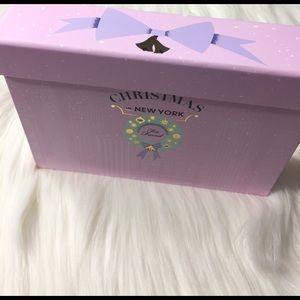 Too Faced Makeup - Too Faced L.E Christmas in NY Merry Macarons Too Faced Makeup - Too Faced L.E Christmas in NY Merry Macarons