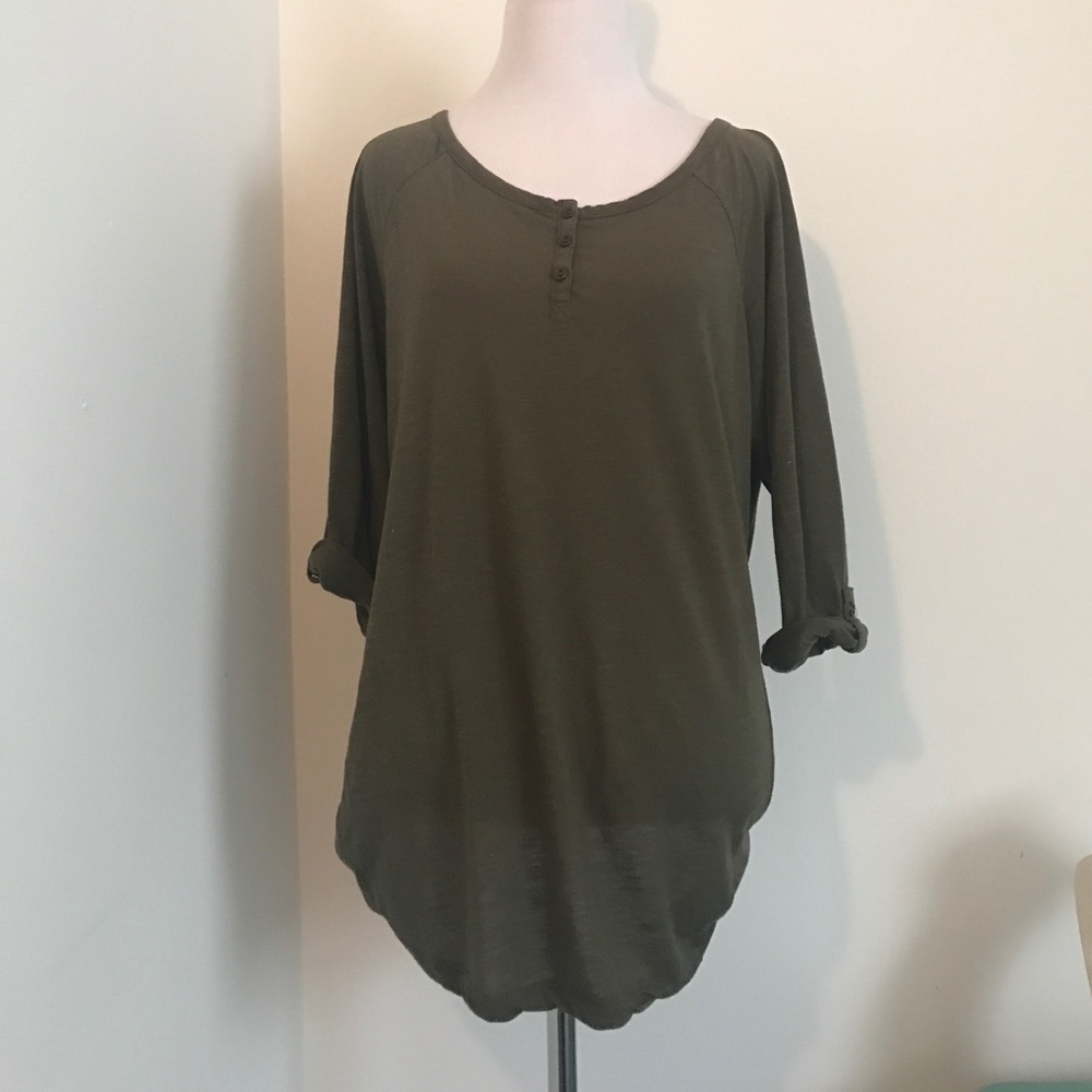 Olive basic tee