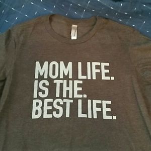 Ladies Mom T-shirt, size XL!
