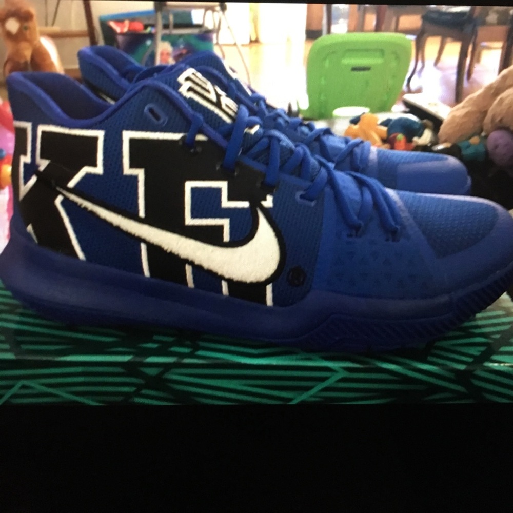 Kyrie 3 Duke Size 12