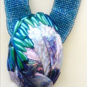 Beaded necklace with pendant from Paua