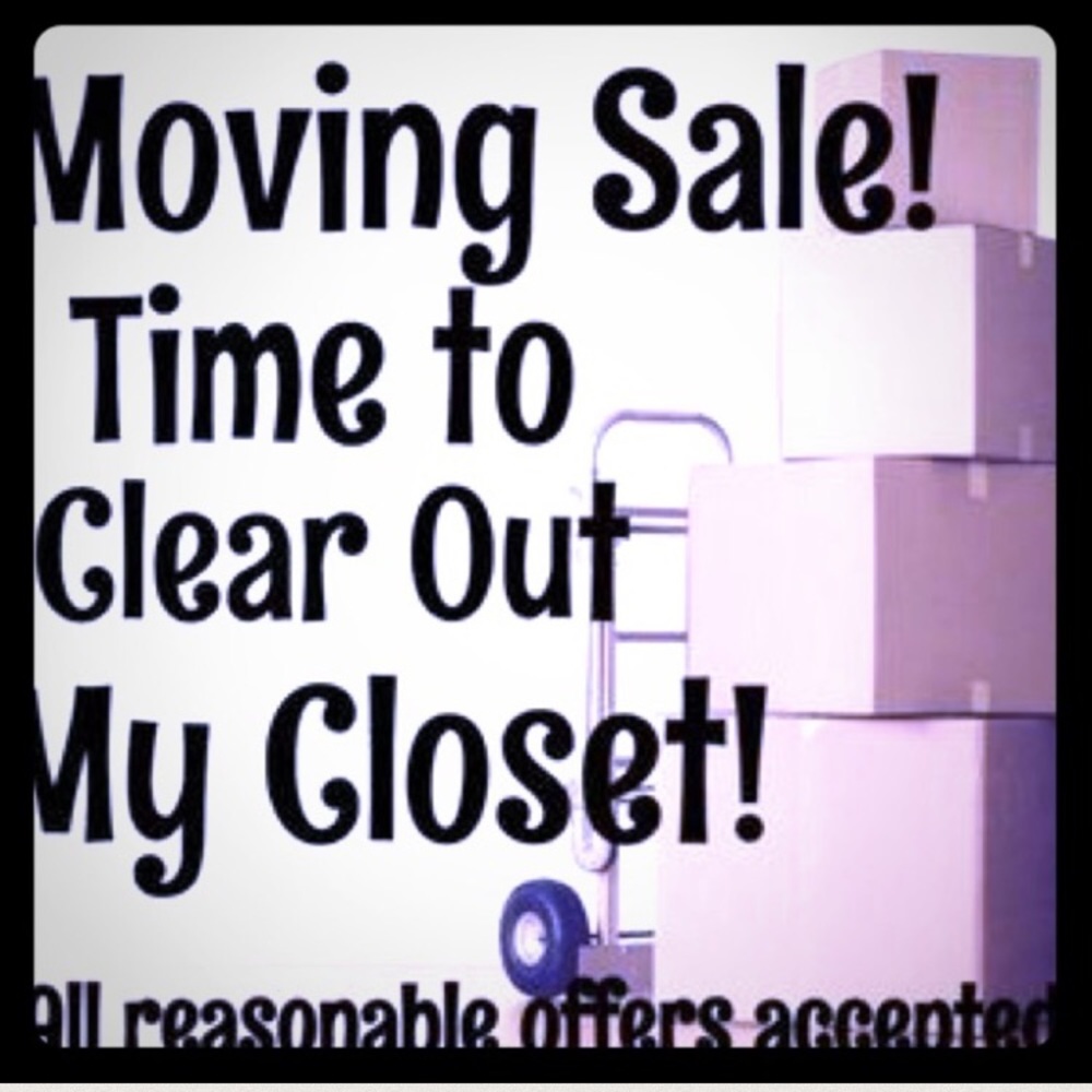 Moving sale! Make offers! Up to 25% off bundles!! - Picture 3 of 7