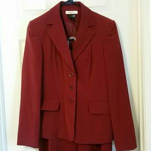 Maroon blazer/pants/skirt suit size 6