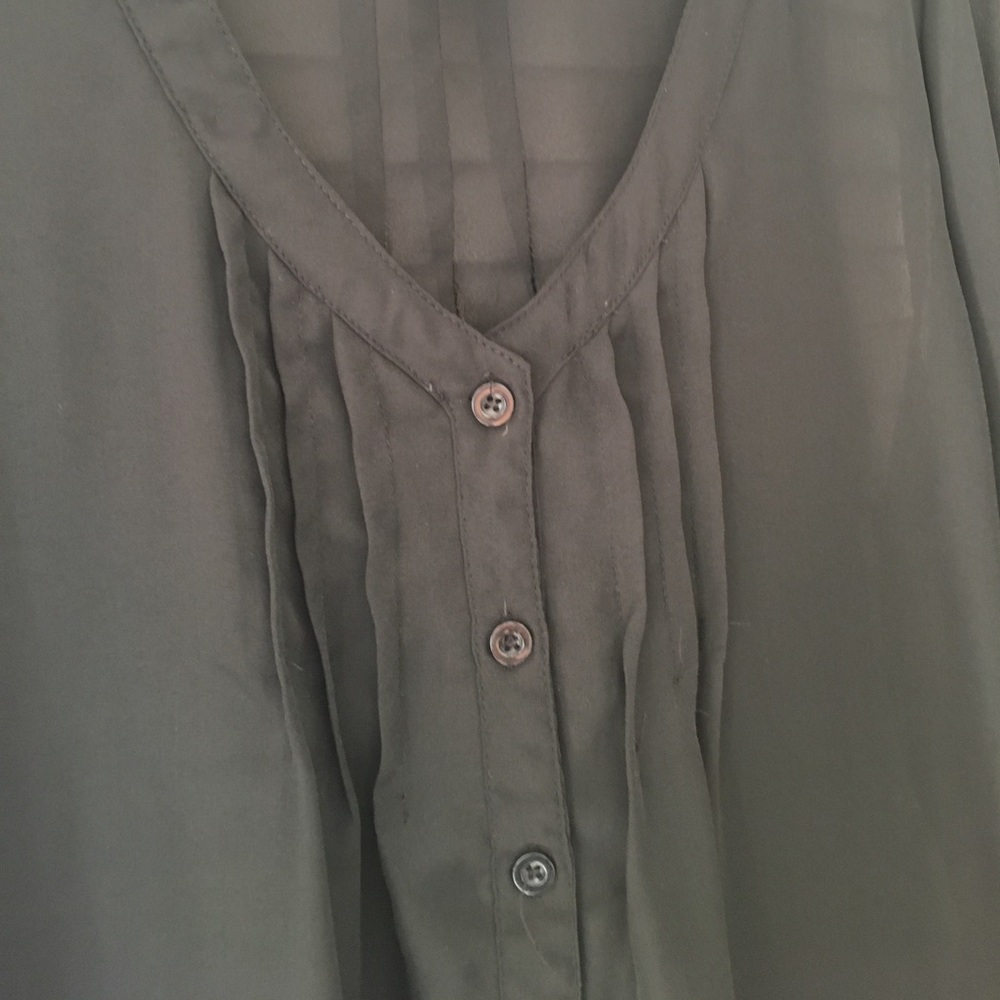 Black blouse with lace details - Picture 5 of 5