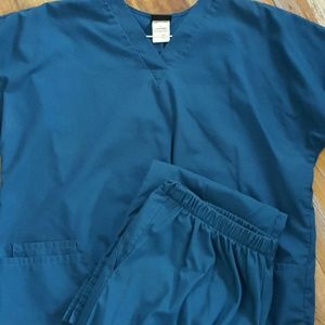 Women's size L Cherokee scrubs