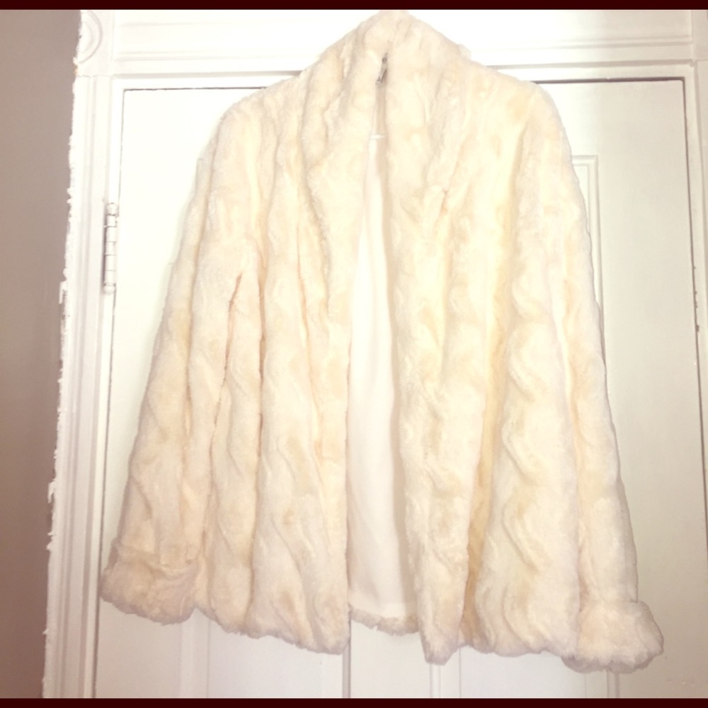 Faux fur jacket Size Large
