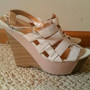 Summer BCBG Wedges